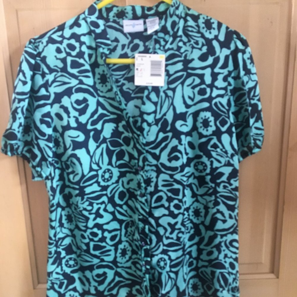 Jaclyn Smith Polyester Button-Up Womens Short Sleeve Shirt - SEE COLOR NOTE